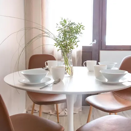 Lejlighed 3 Bedroom With Free Parking, 6 Guests *